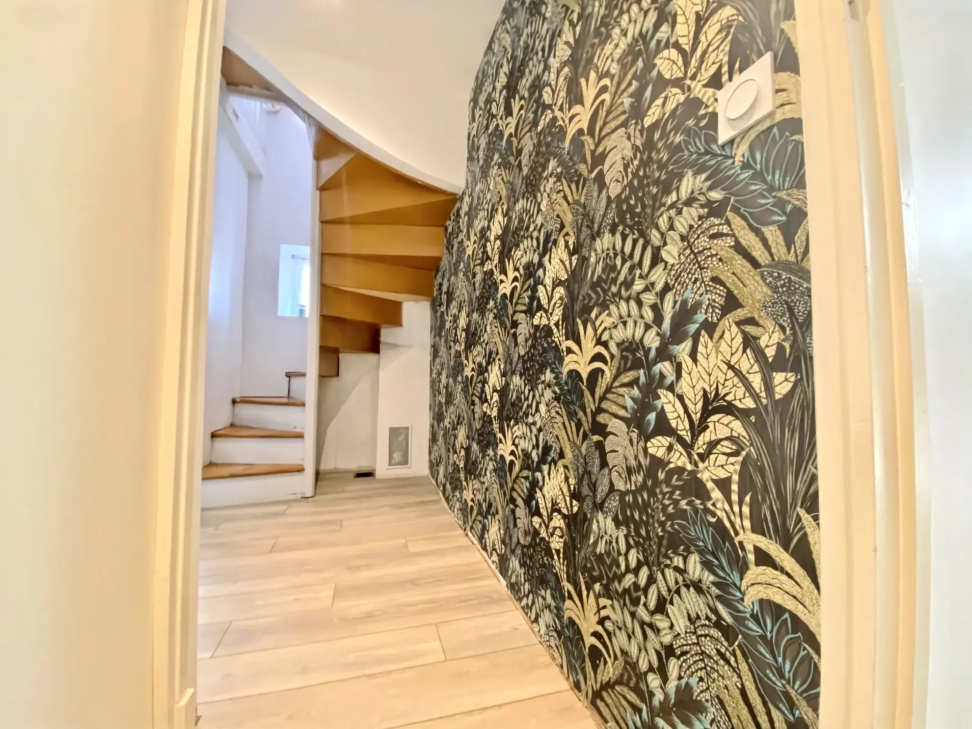 Maison de ville rénovée de 112 m² à Saint-Affrique, secteur Millau 