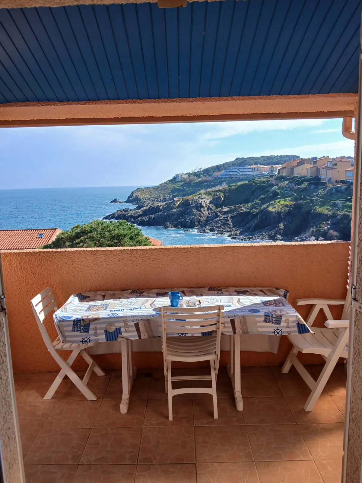 Appartement avec vue mer et parking à Collioure 
