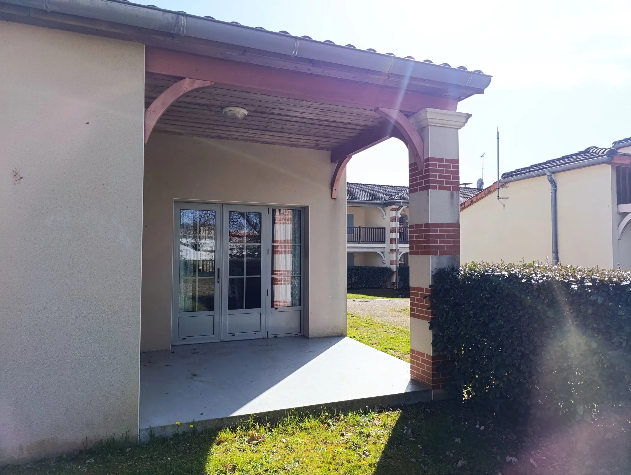 Maison de plain-pied à vendre à Nérac avec terrasse et jardin 