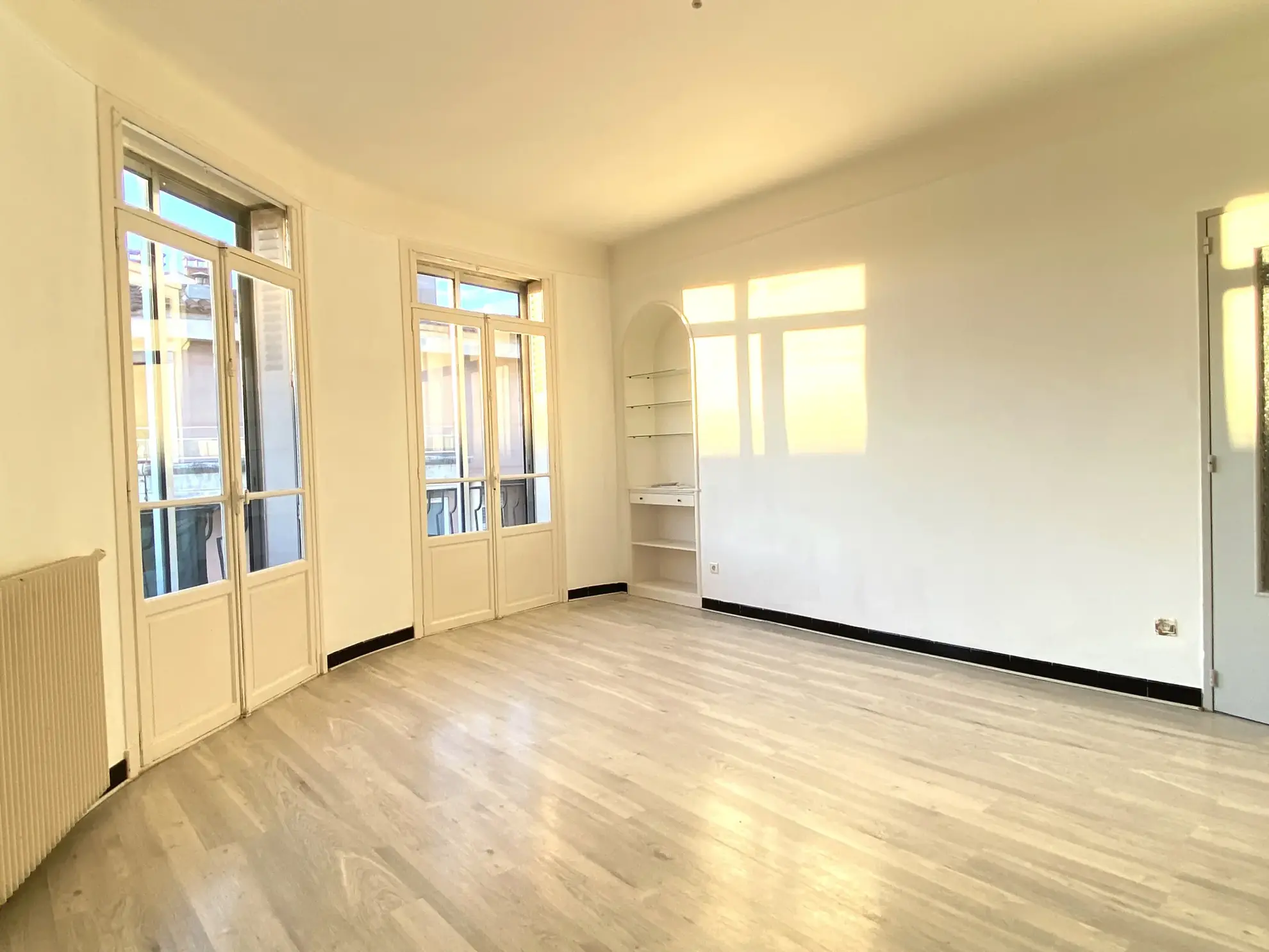 Appartement lumineux de 97 m² à Perpignan avec cave et parking 