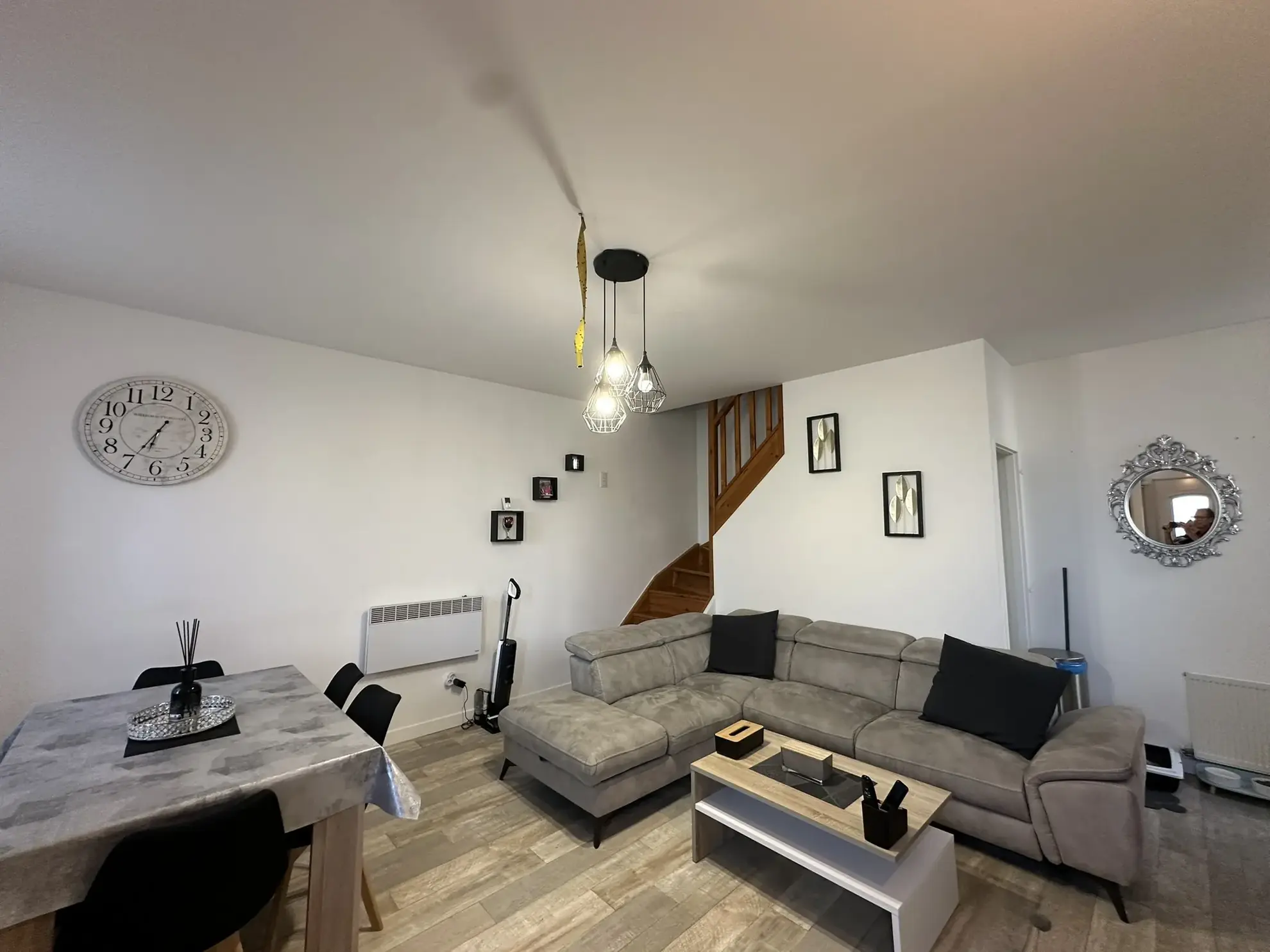 Maison de ville à Saint-Didier-en-Velay avec terrasse et 3 chambres à vendre