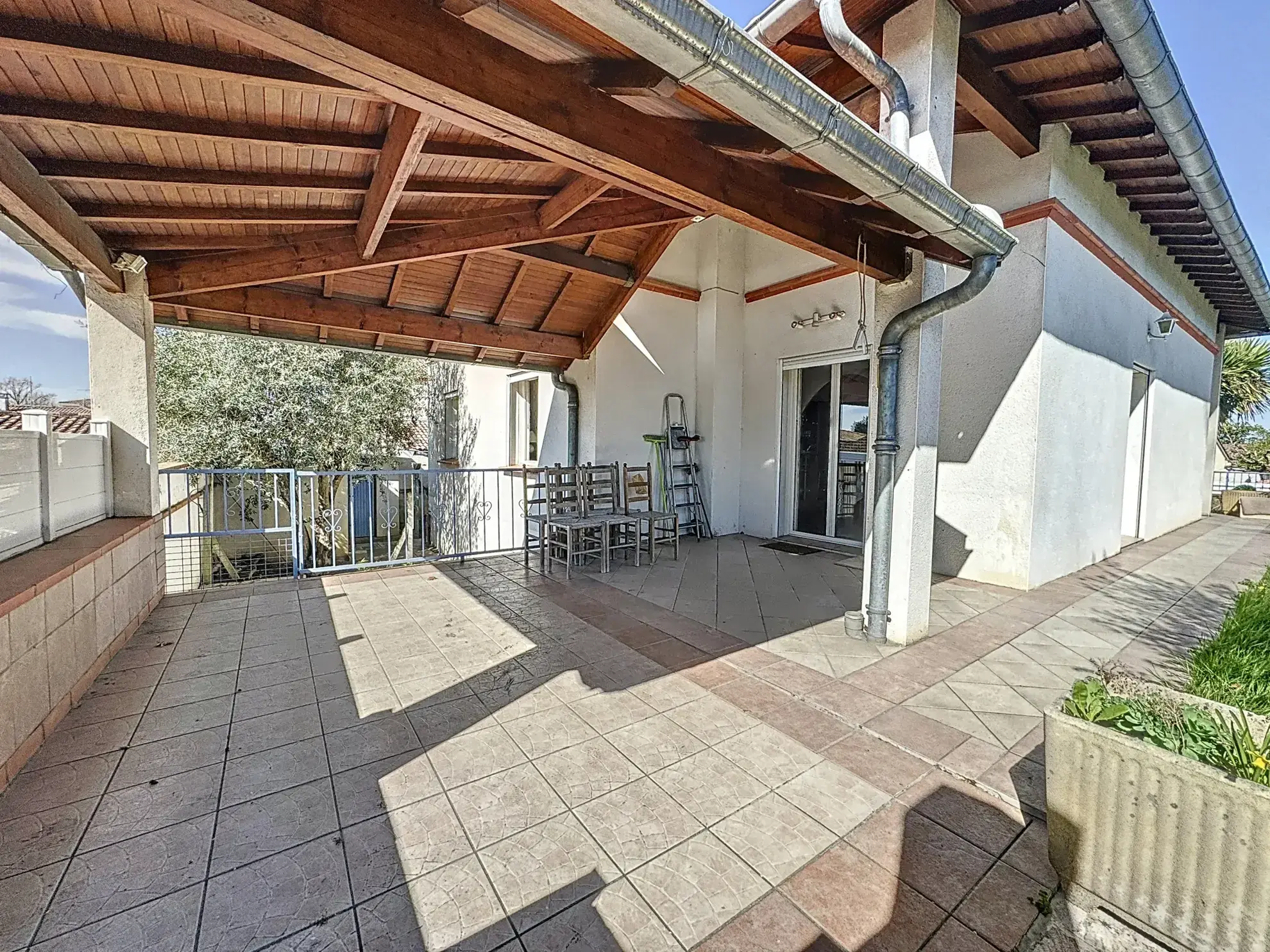 Maison familiale à Montauban de 105 m² avec 4 chambres, garage et terrasse