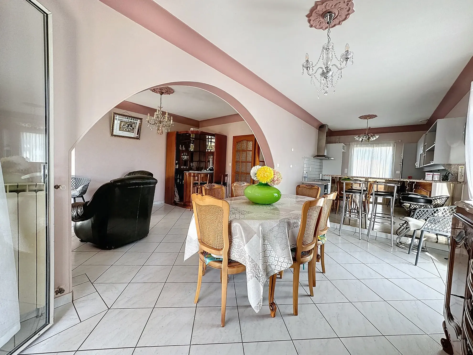 Maison familiale à Montauban de 105 m² avec 4 chambres, garage et terrasse 