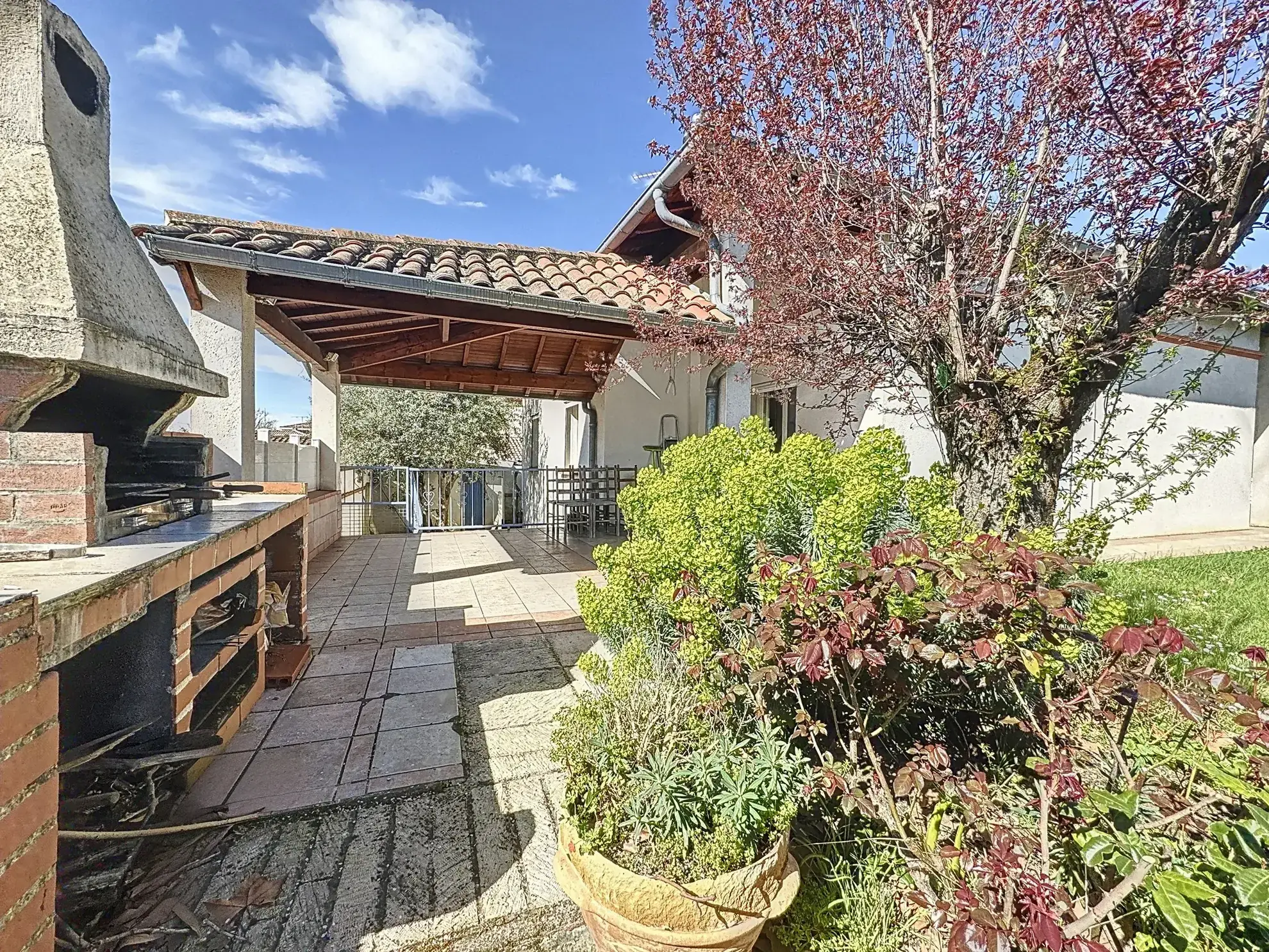 Maison familiale à Montauban de 105 m² avec 4 chambres, garage et terrasse 