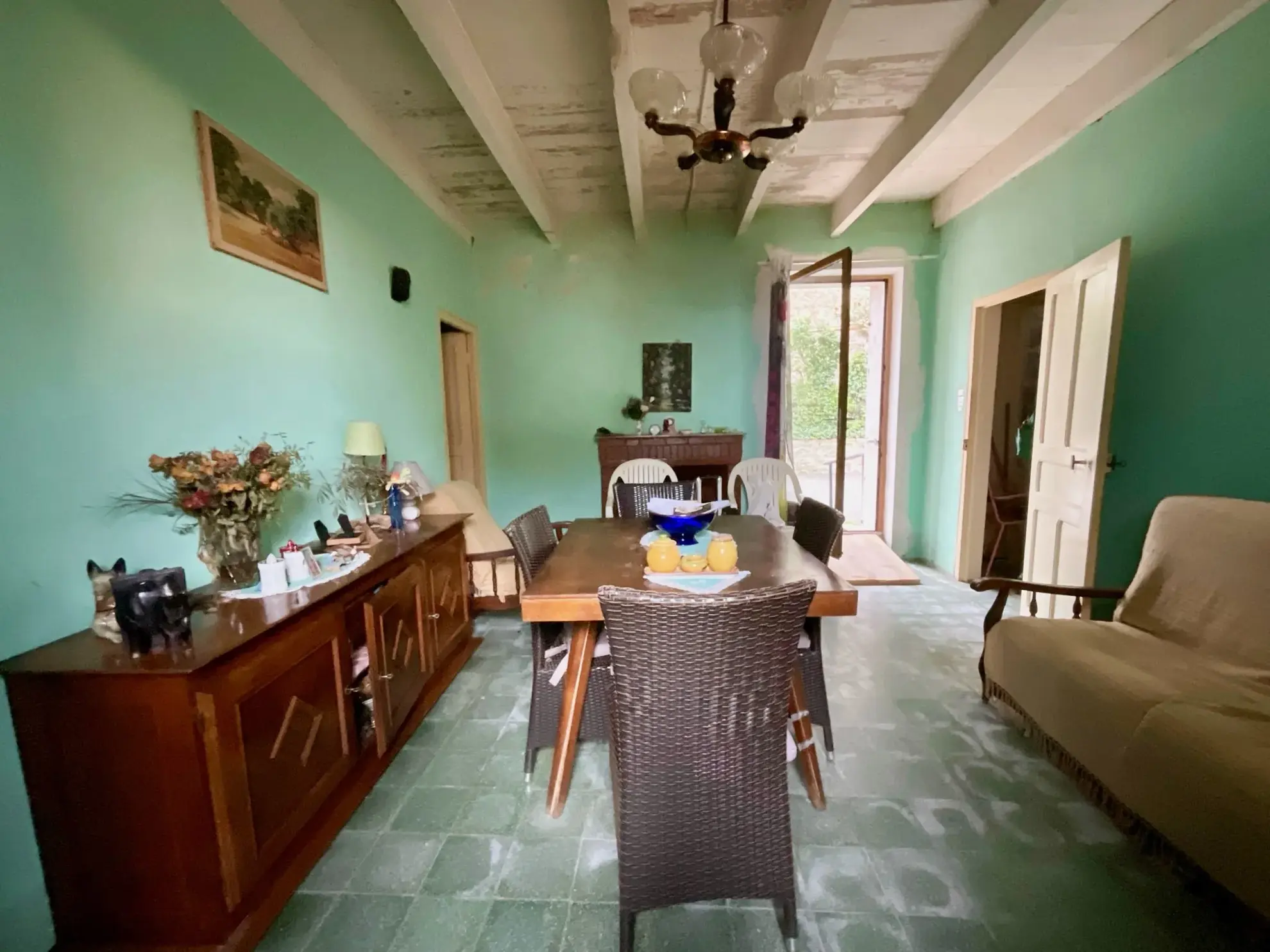 Appartement en rez-de-chaussée avec cave à Petreto-Bicchisano – Idéal rénovation