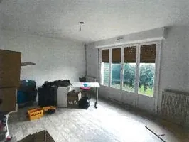 Appartement T3 à vendre à Auxerre avec rez-de-jardin et parking - Vente aux enchères 