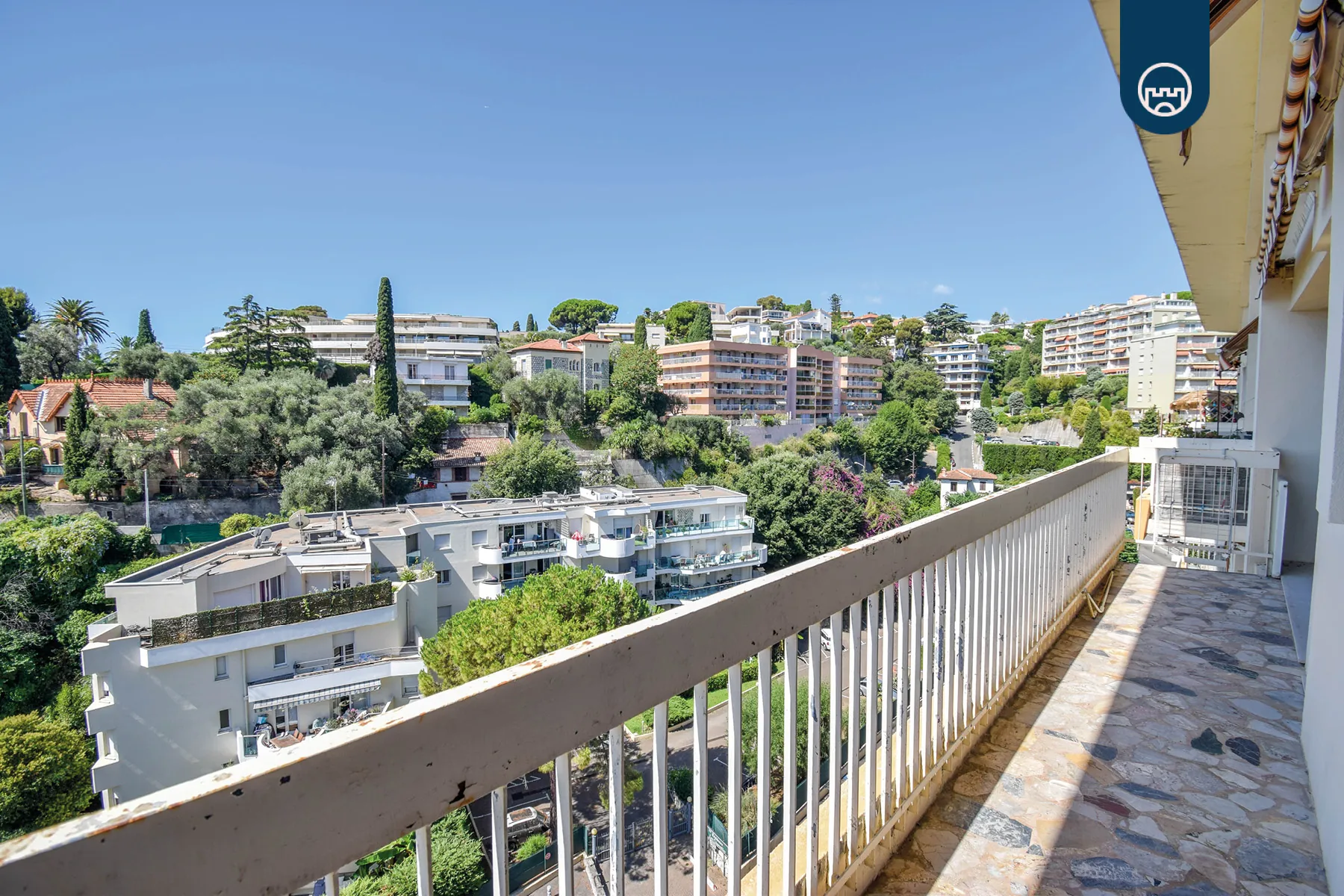 Appartement 2 pièces avec vue mer à Nice Lanterne - 46 m² dernier étage 