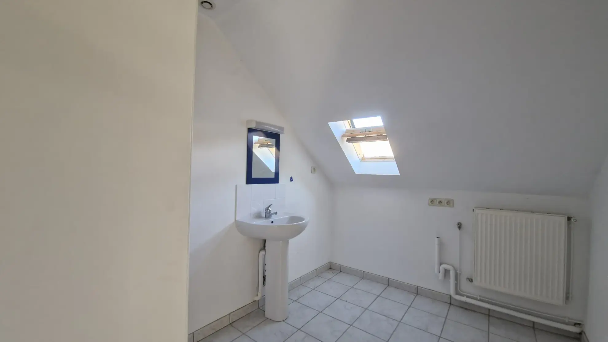 Appartement lumineux avec vue sur la rivière à Joigny - 2 pièces, parking, cave 