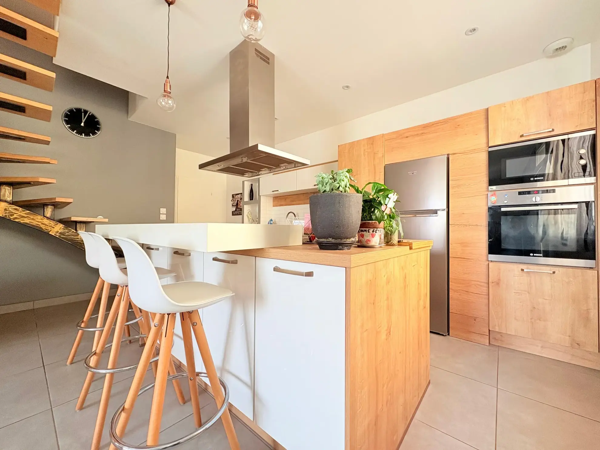 Maison de village récente avec garage au centre de Pollestres