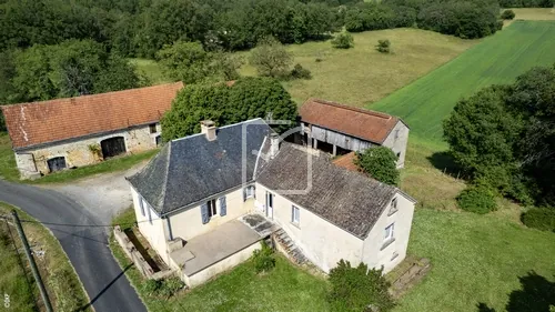 Ensemble immobilier en pierre avec terrain de 3,7ha en Bouriane, Lot 