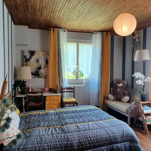 Ensemble immobilier en pierre avec terrain de 3,7ha en Bouriane, Lot 