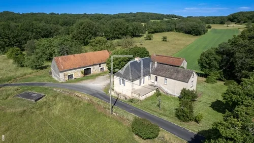 Ensemble immobilier en pierre avec terrain de 3,7ha en Bouriane, Lot 