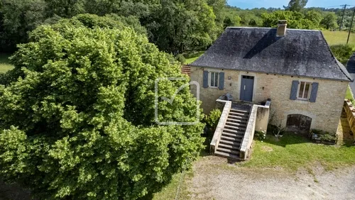 Ensemble immobilier en pierre avec terrain de 3,7ha en Bouriane, Lot 