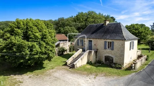 Ensemble immobilier en pierre avec terrain de 3,7ha en Bouriane, Lot 