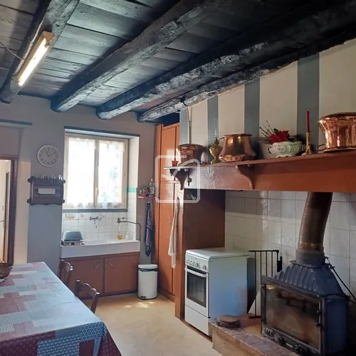 Ensemble immobilier en pierre avec terrain de 3,7ha en Bouriane, Lot 