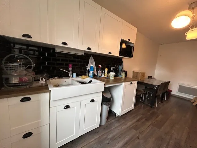 Immeuble de rapport à Marmande avec espace commercial et appartement 