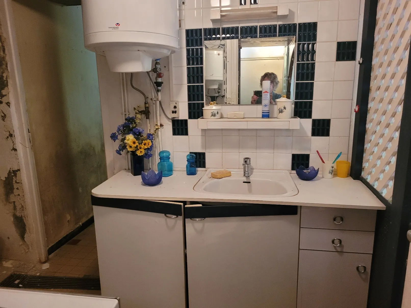 Maison de 84 m² à rénover avec terrain à Massat, vue montagne, proche commodités 