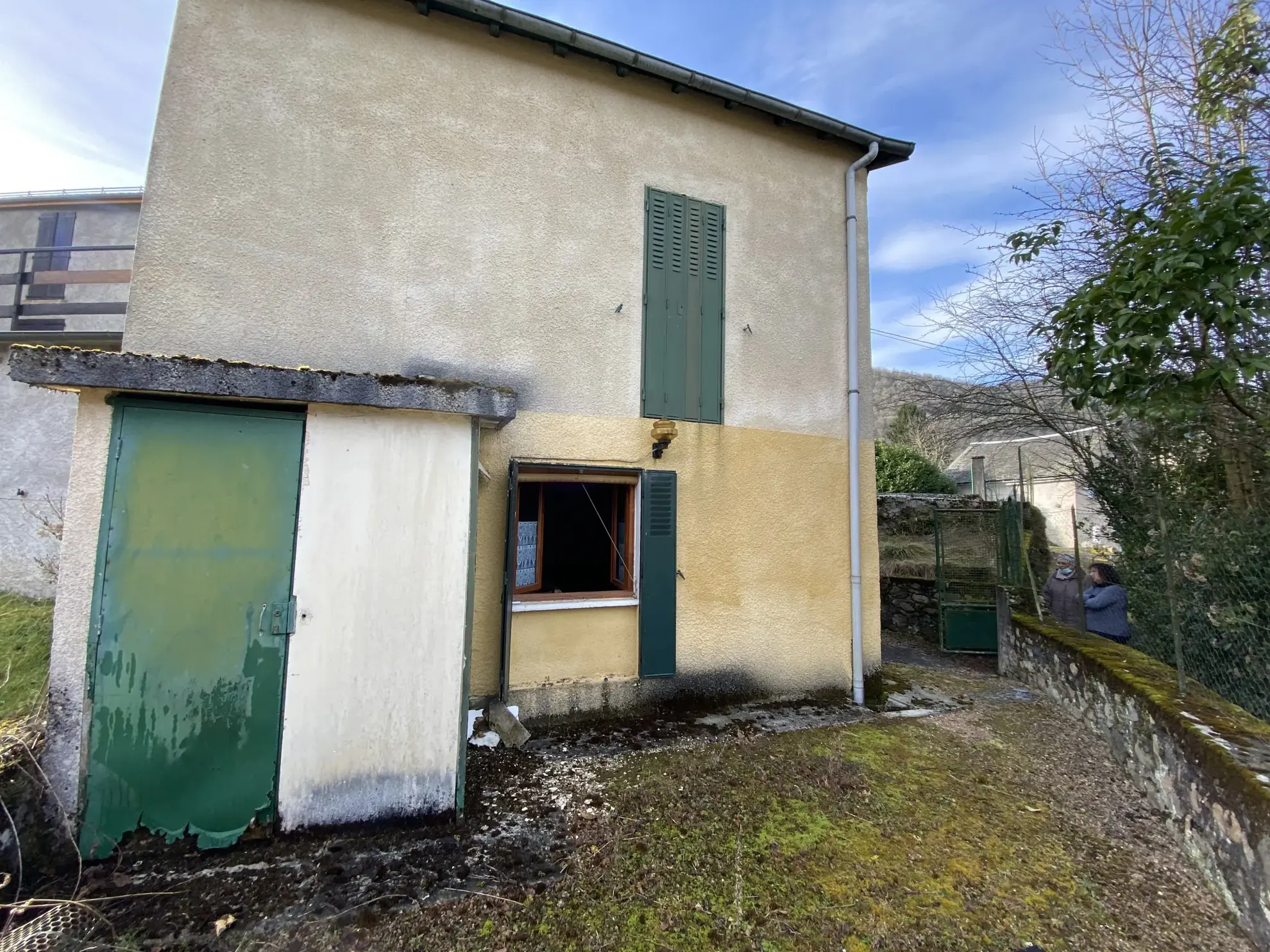 Maison de 84 m² à rénover avec terrain à Massat, vue montagne, proche commodités 