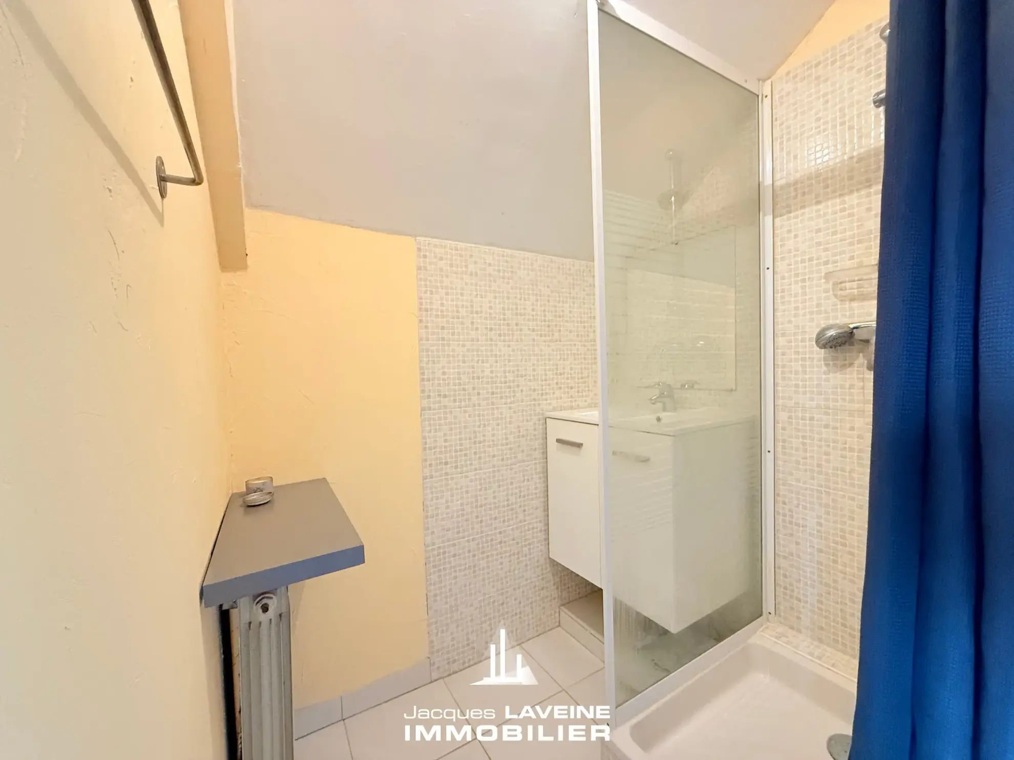 Maison 7 pièces à Noisseville près de Metz avec terrasse et garages 