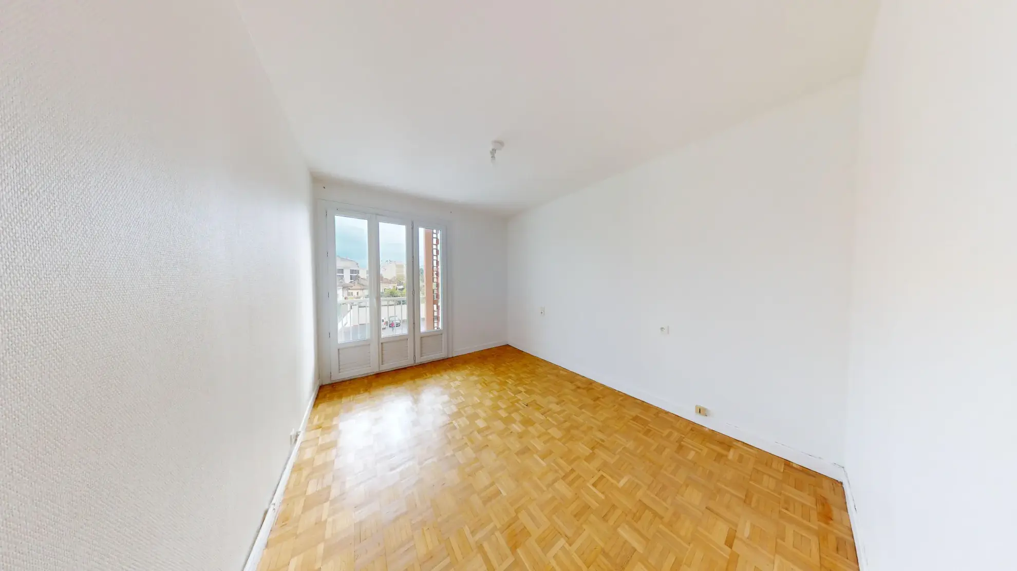Appartement T3 lumineux de 65 m² avec terrasse et garage à Toulouse 