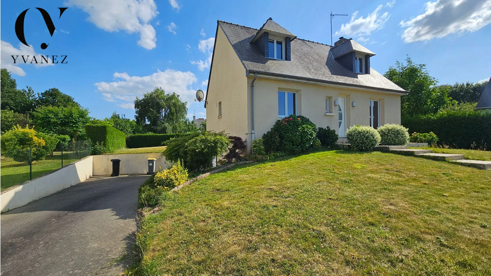 Maison à vendre à Brécé avec 3 chambres, jardin et grande terrasse près de Rennes 