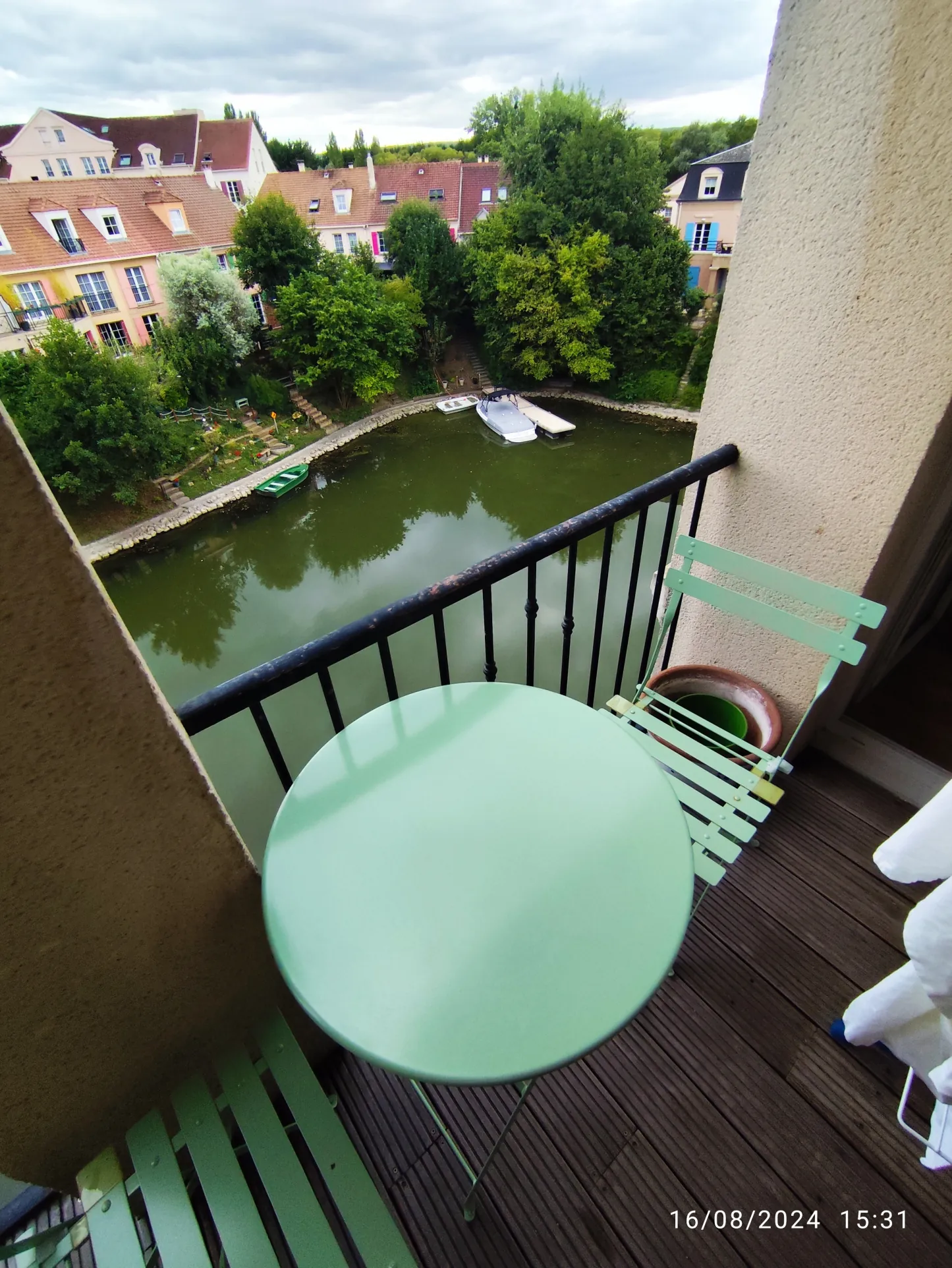Achat d’un appartement T2 avec terrasse à Cergy – Vue sur l'Oise, parking privé 
