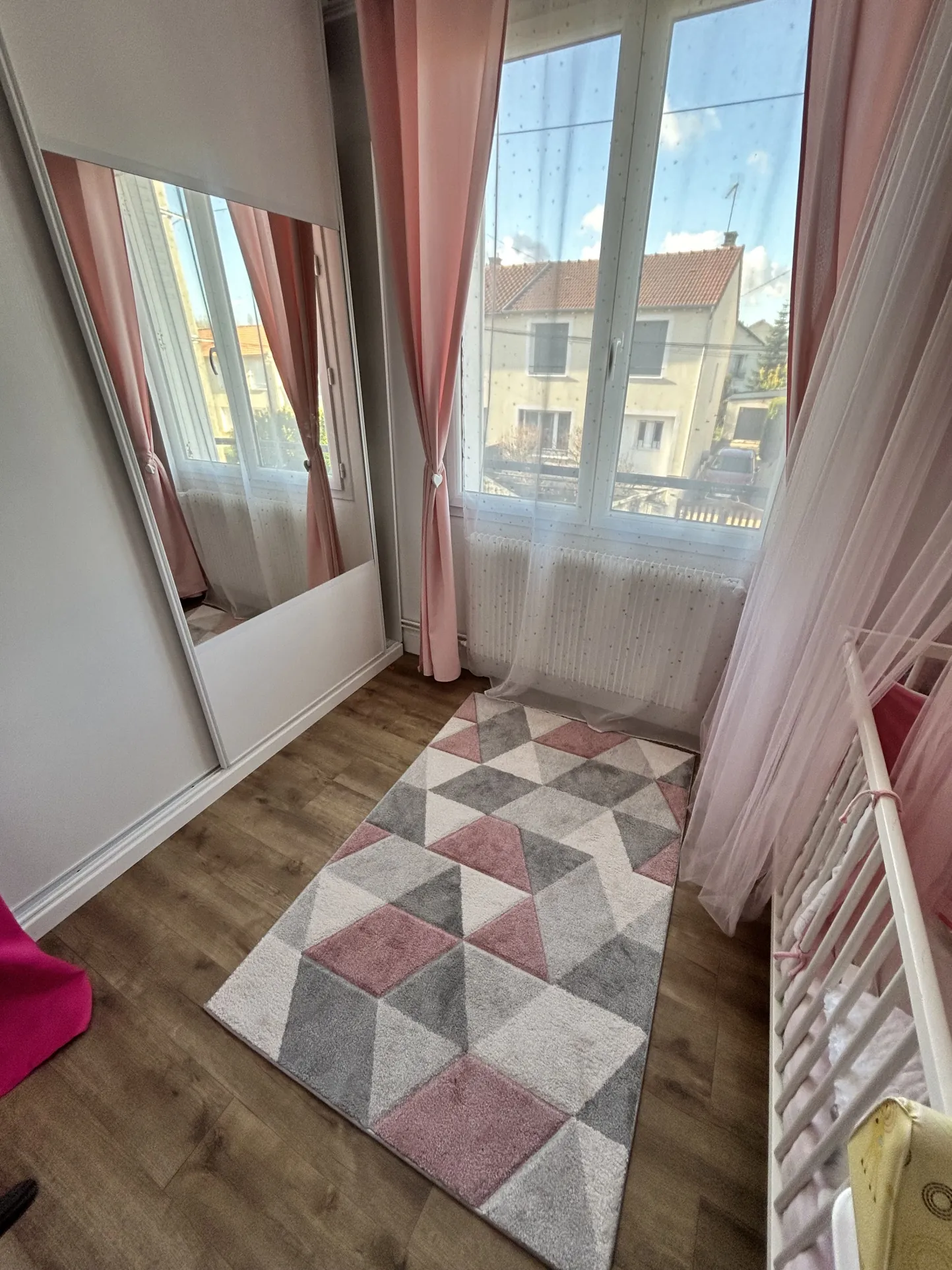 Belle maison familiale de 90 m² avec 4 chambres et jardin à Vaujours 