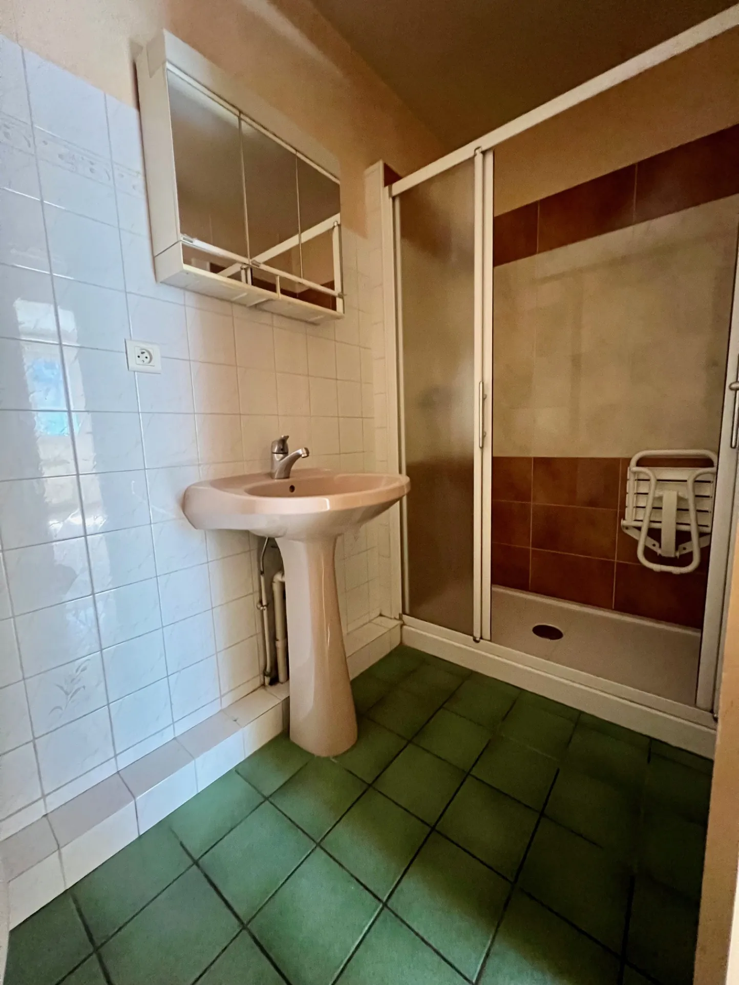 Appartement T3 à Millau avec terrasse, cave et stationnement - Opportunité à saisir 