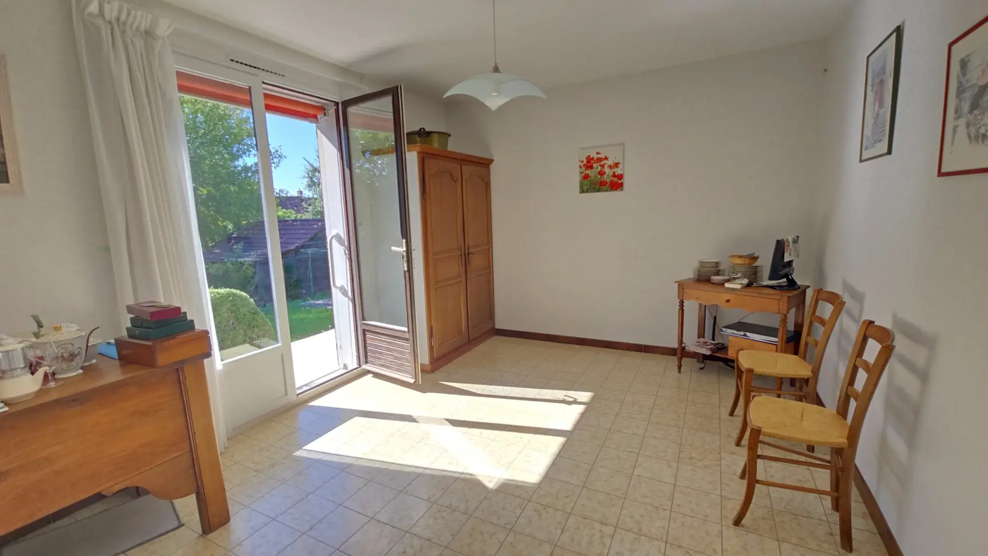 Maison à Gurgy proche commerces avec sous-sol et terrasse à vendre 