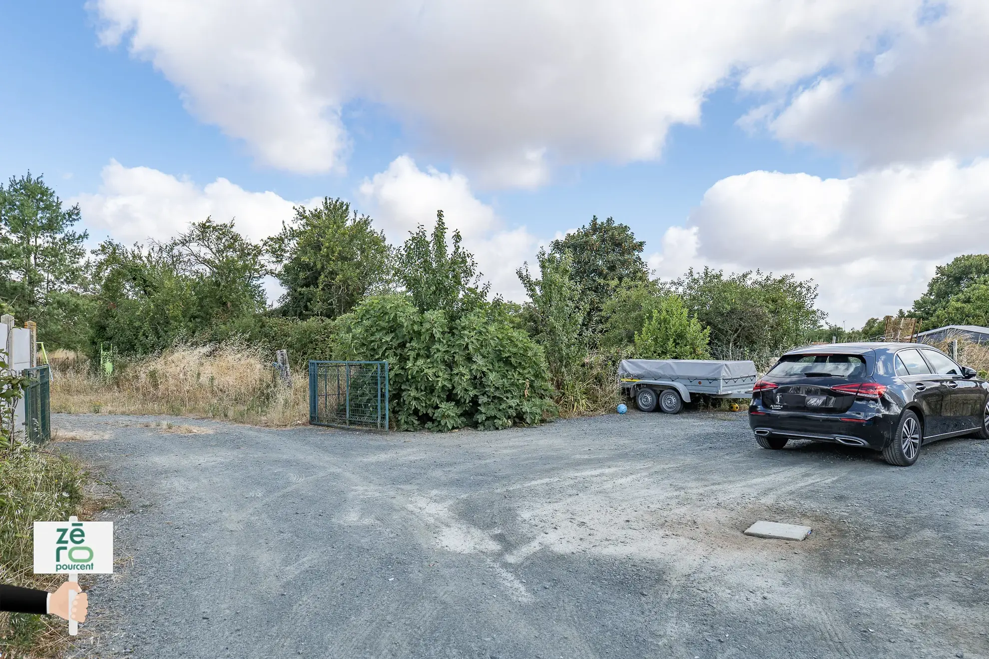 Longère en pierre à Nalliers avec potentiel d’investissement et d’aménagement 