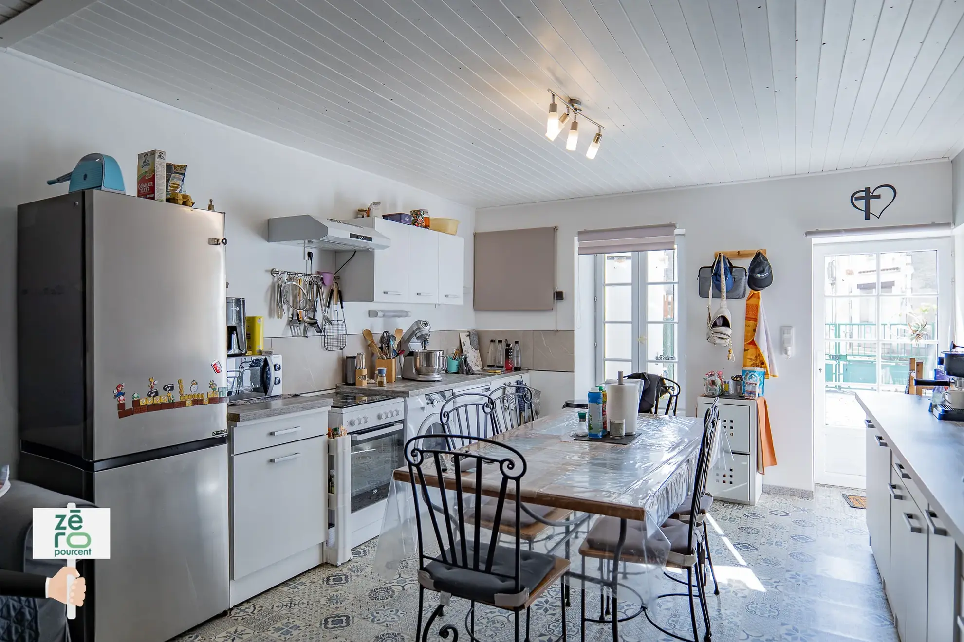 Longère en pierre à Nalliers avec potentiel d’investissement et d’aménagement 