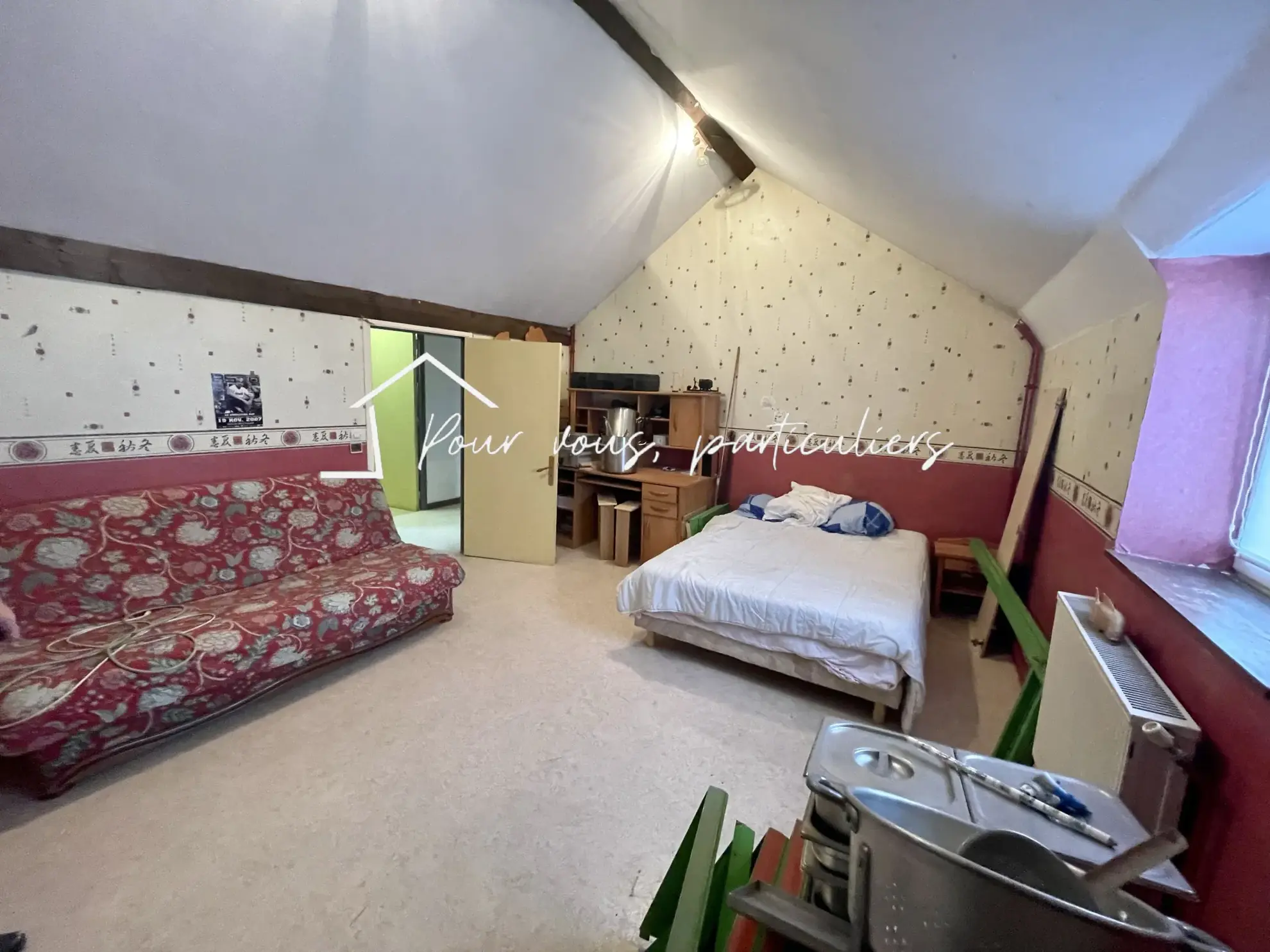 Immeuble de Rapport de 291m² à Raismes avec Appartements et Local Commercial 