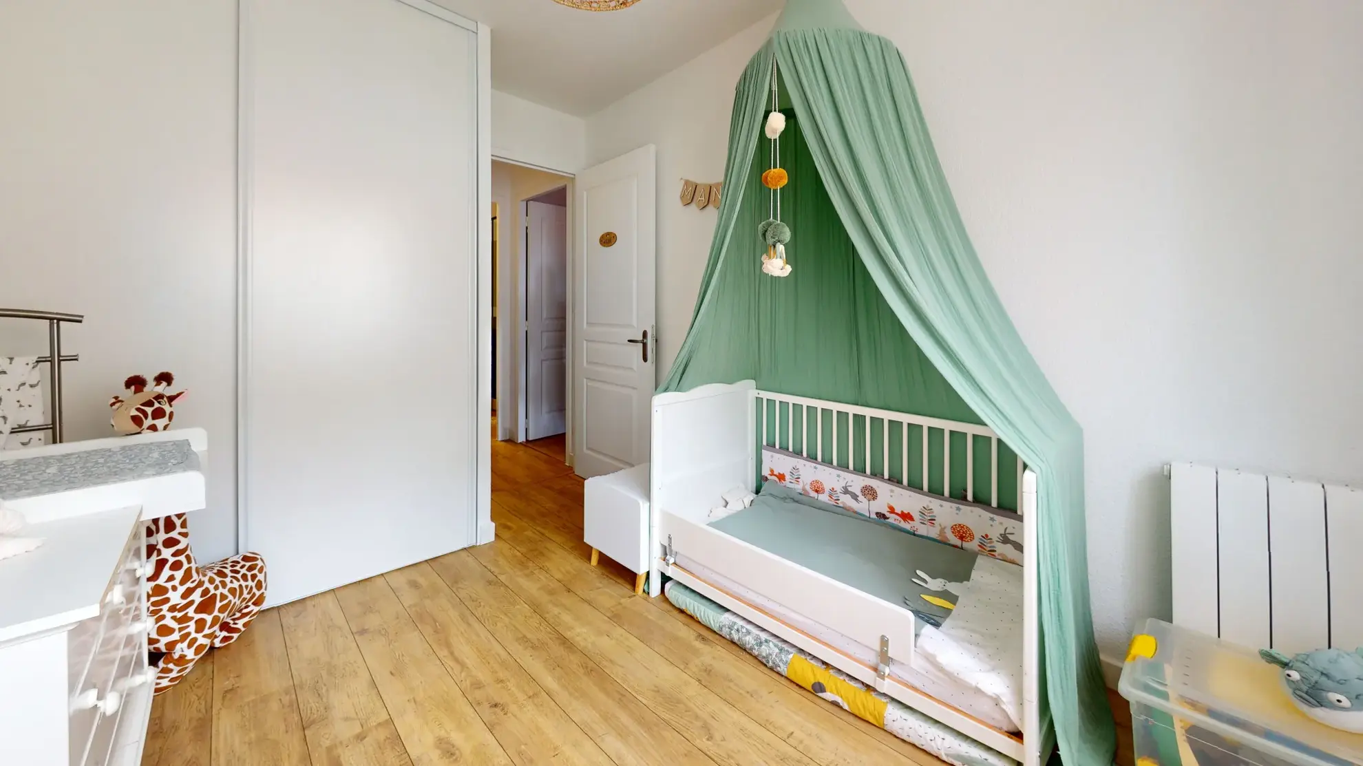 Appartement T3 rénové avec terrasse et parking sécurisé à Toulouse Quartier des Sables 