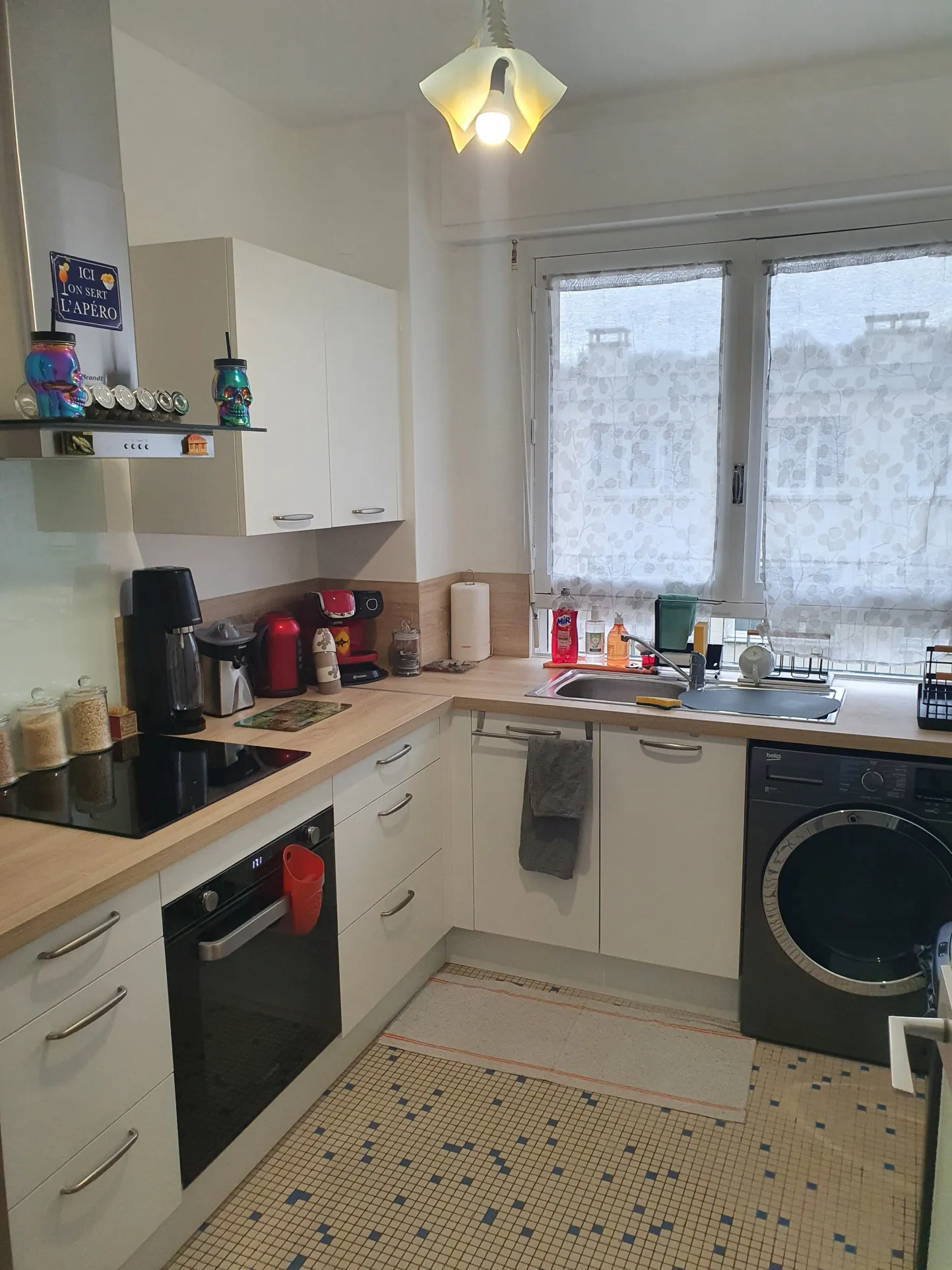 Grand studio loué à Port-Marly — Investissement rentable avec cave et box 