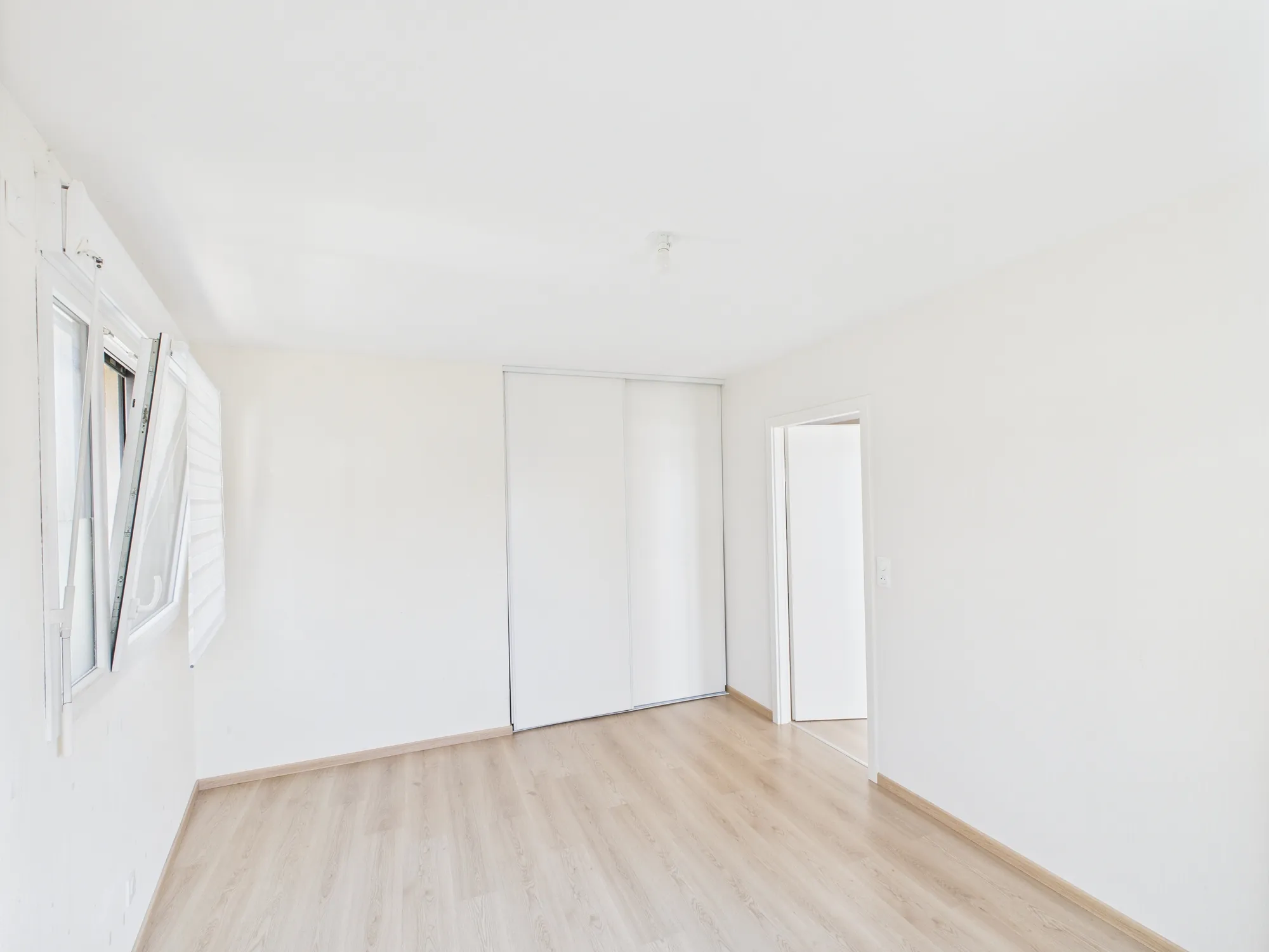 Appartement T2 à Saint-Louis de 44,65 m² avec parking sécurisé et balcon à proximité de Bâle 