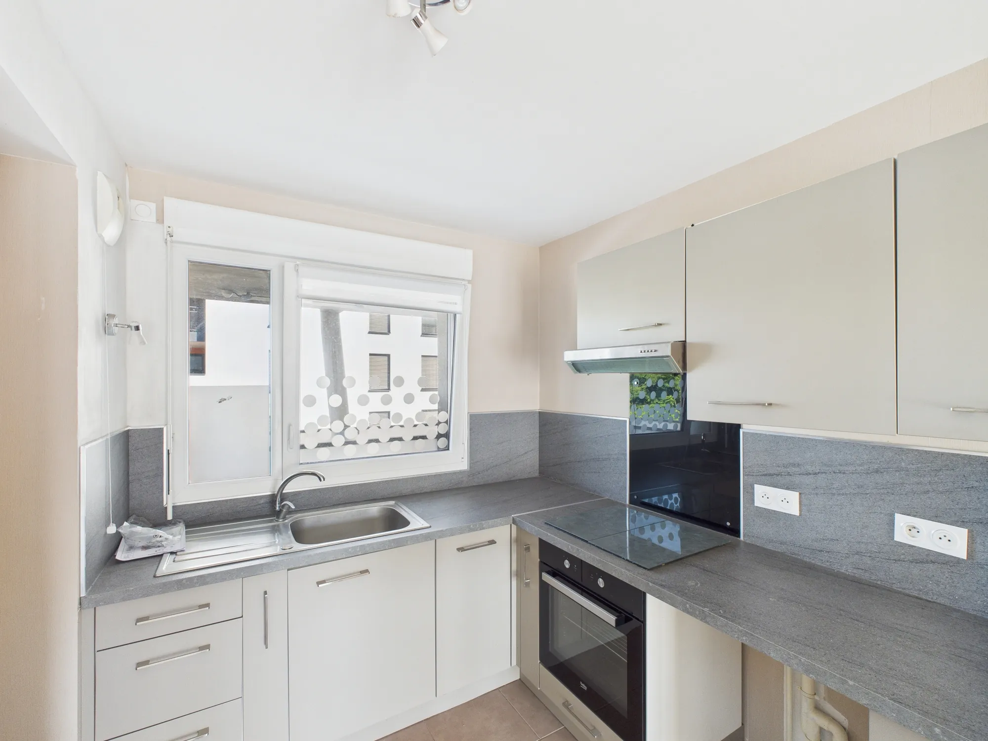 Appartement T2 à Saint-Louis de 44,65 m² avec parking sécurisé et balcon à proximité de Bâle 