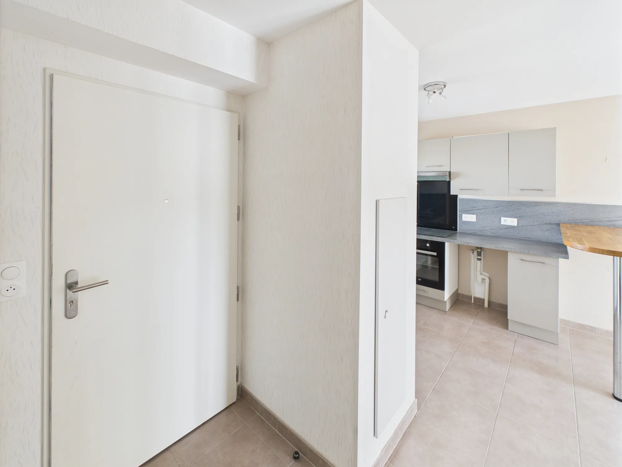 Appartement T2 à Saint-Louis de 44,65 m² avec parking sécurisé et balcon à proximité de Bâle 