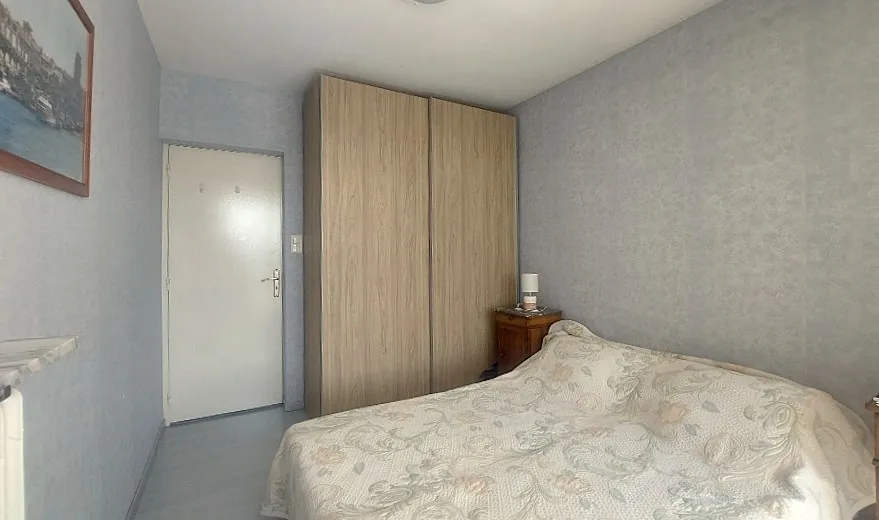 Appartement 77 m² avec balcon, garage et vue dégagée à Tarbes 