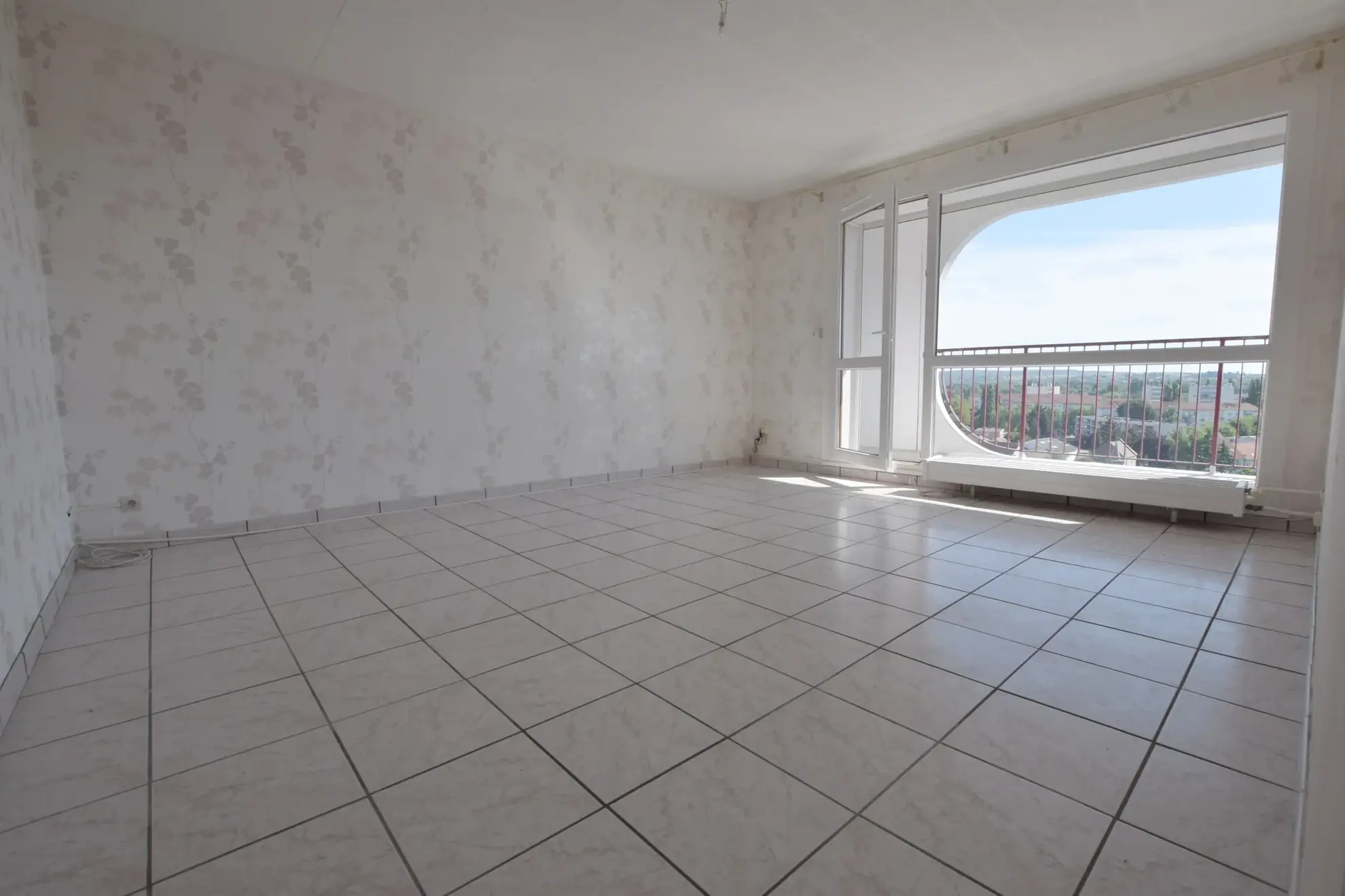 Appartement F3 lumineux avec balcon et vue panoramique à Sochaux 