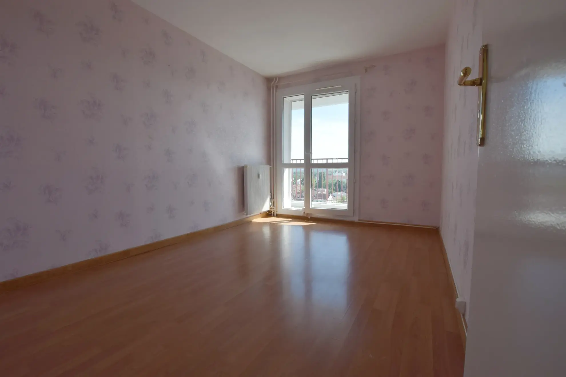 Appartement F3 lumineux avec balcon et vue panoramique à Sochaux 