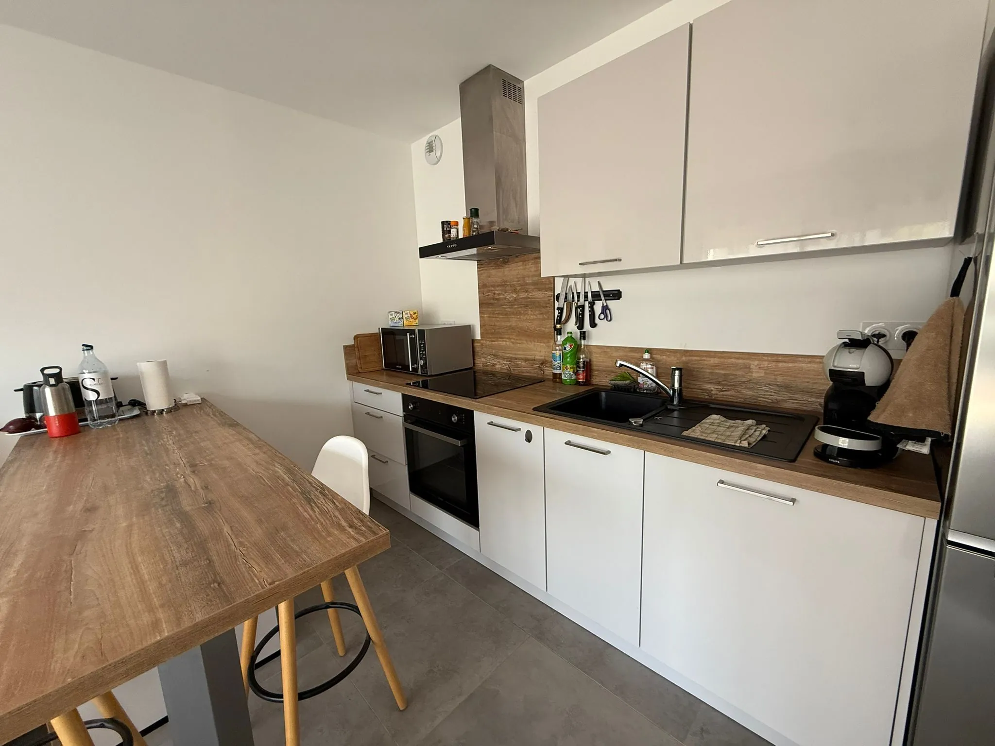 Appartement 2 pièces meublé avec terrasse et parking à Solaro 20240 