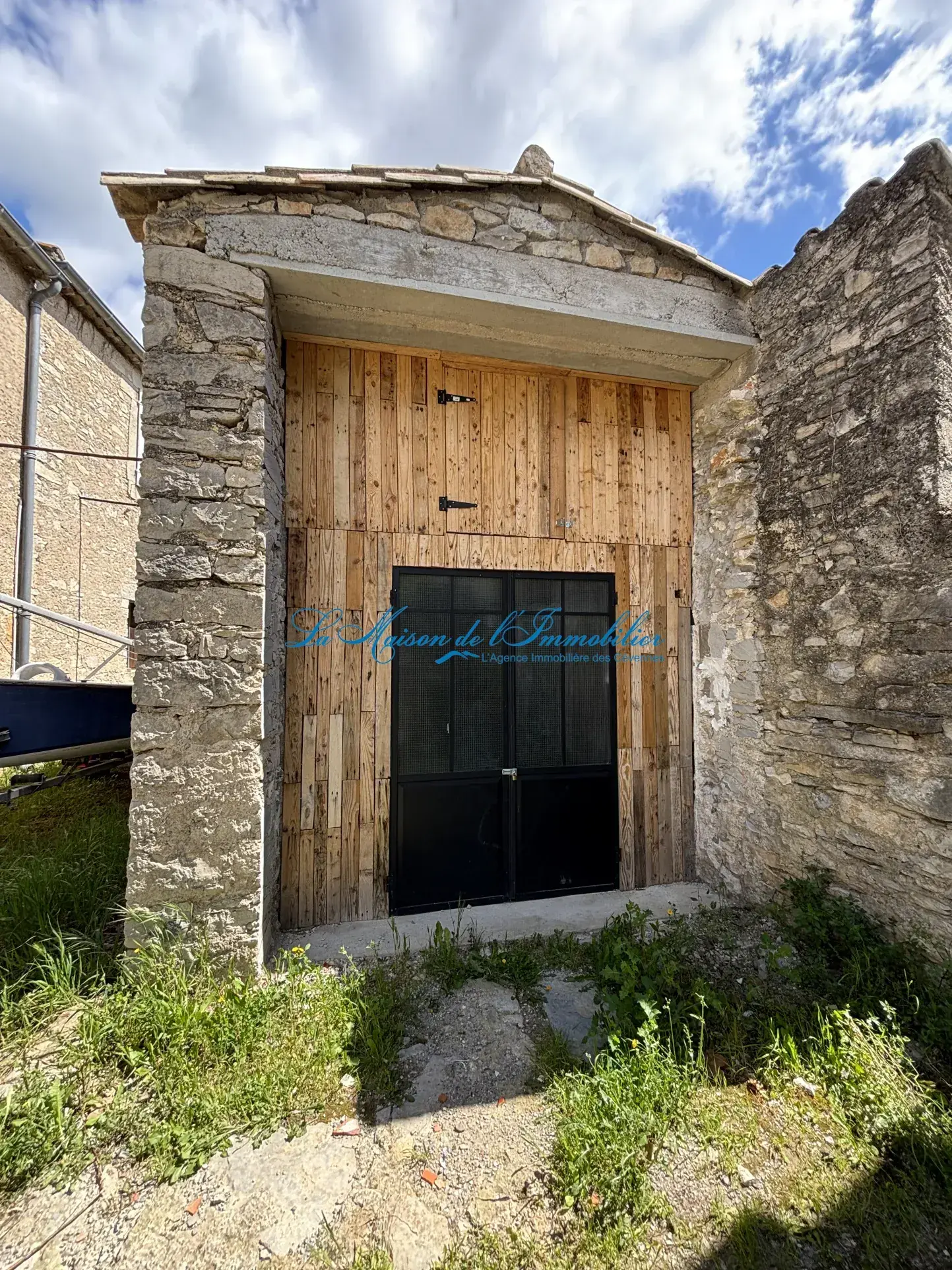Charmante maison de village à Corconne avec studio, atelier et terrasse - 165 m² 