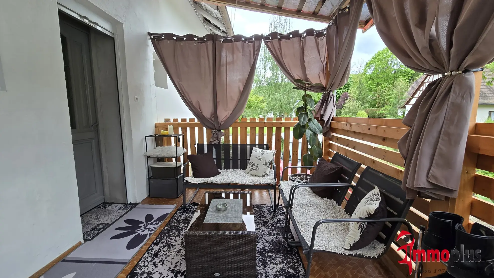 Maison de village à Waldighoffen avec 4 chambres, dépendance et terrasses 