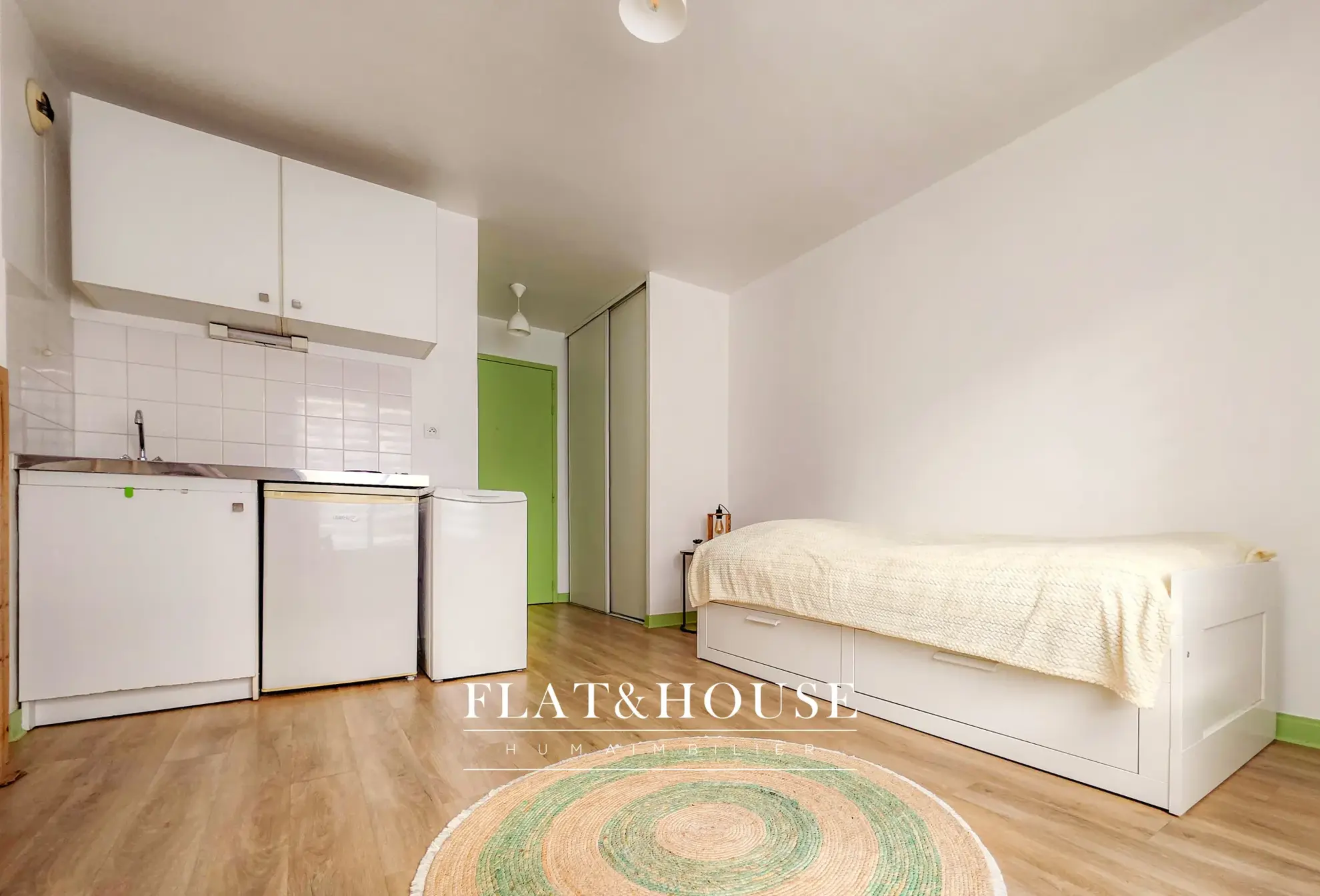 Studio meublé de 19 m² à Nantes, idéal étudiant ou investisseur, proche CHU et commerces 