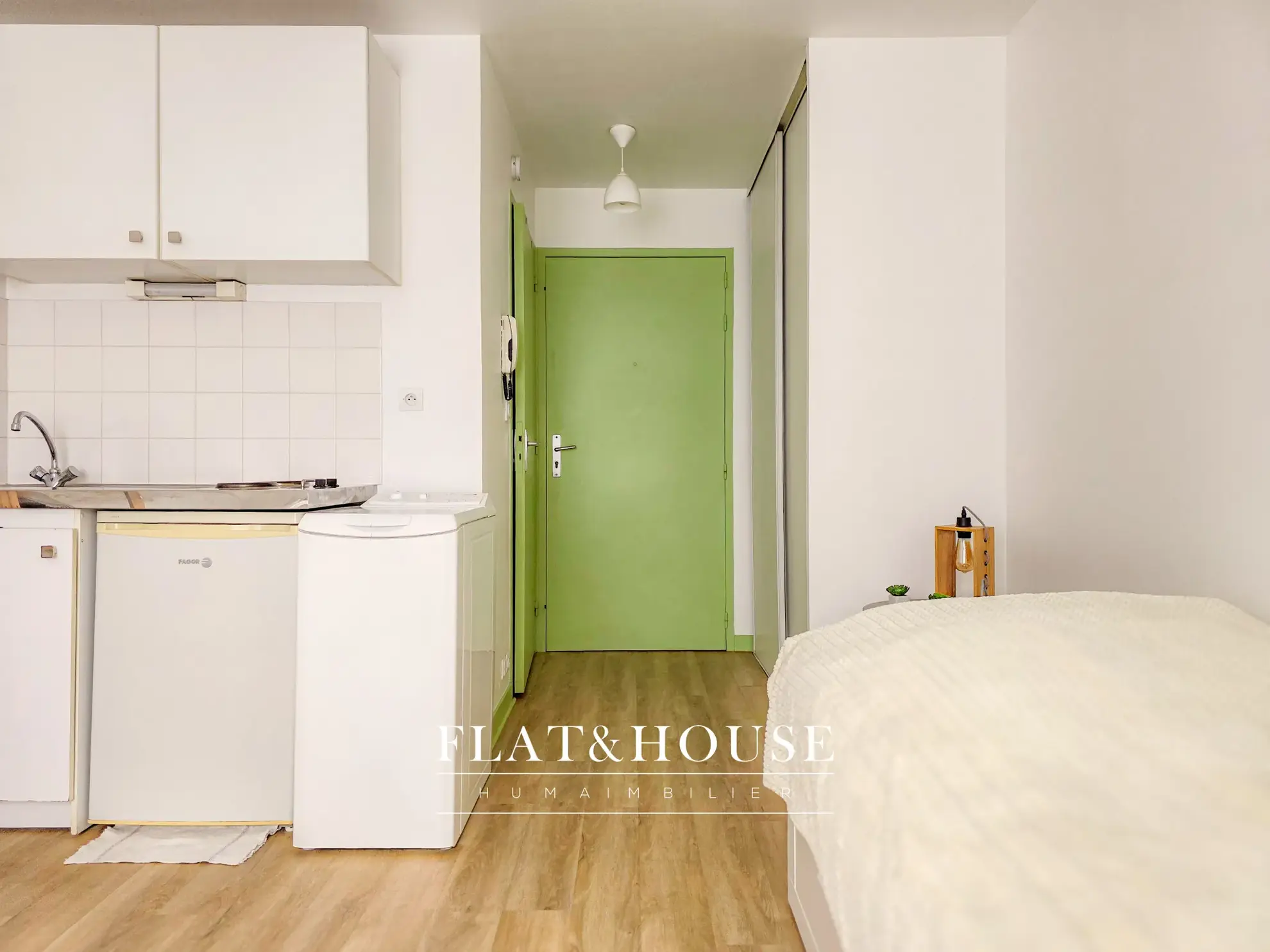 Studio meublé de 19 m² à Nantes, idéal étudiant ou investisseur, proche CHU et commerces