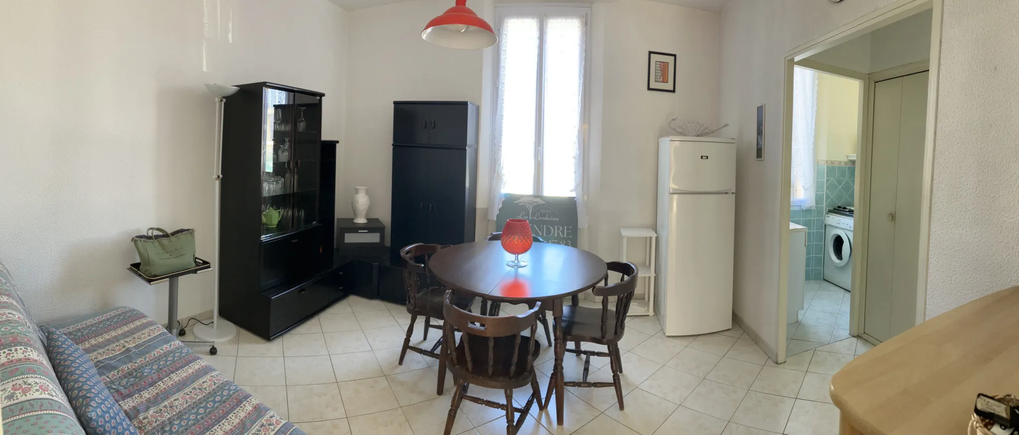 Appartement T2 avec terrasse à La Londe-les-Maures en centre-ville 