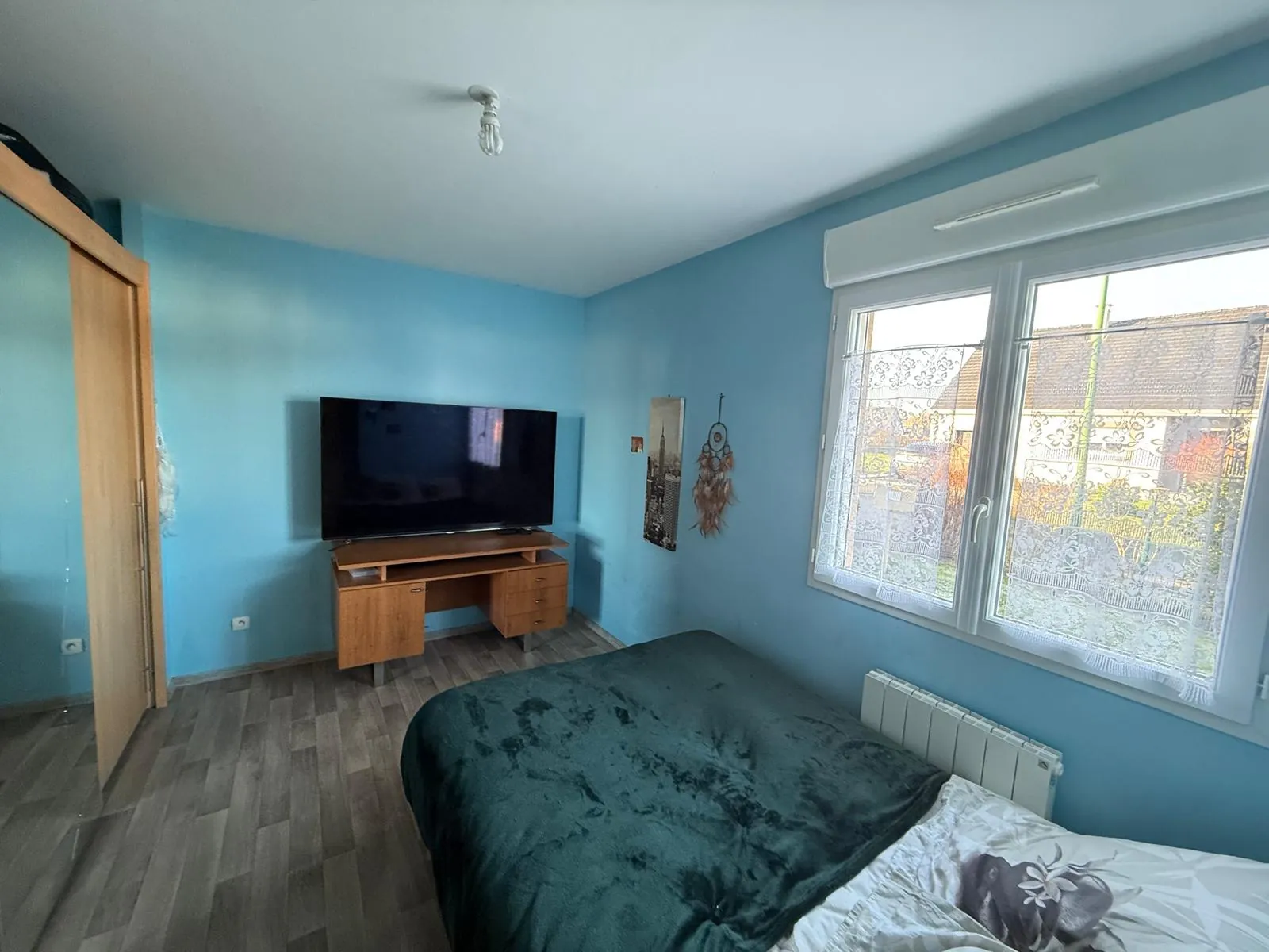 Maison de plain-pied à vendre à Saint-Pierre-des-Nids avec garage et locataire 