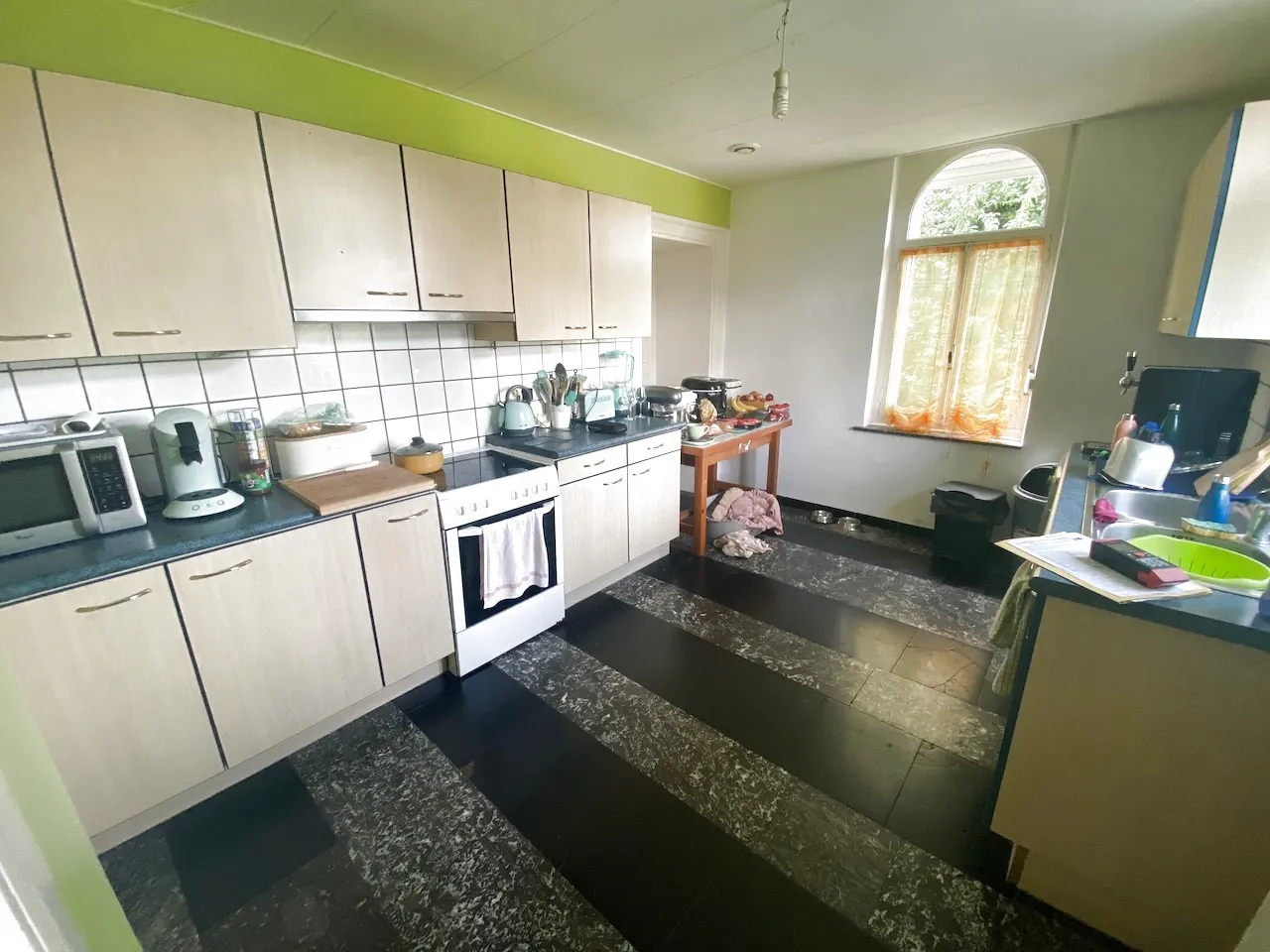 Maison individuelle à Avesnoise avec grand terrain et potentiel de rénovation 