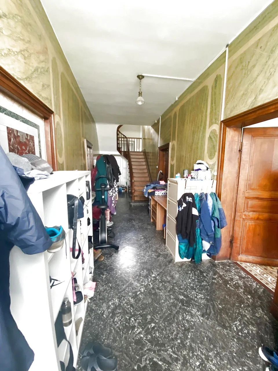 Maison individuelle à Avesnoise avec grand terrain et potentiel de rénovation 