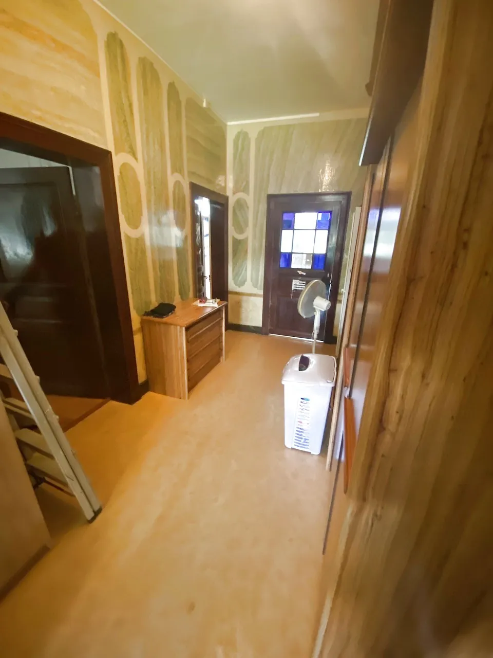 Maison individuelle à Avesnoise avec grand terrain et potentiel de rénovation 